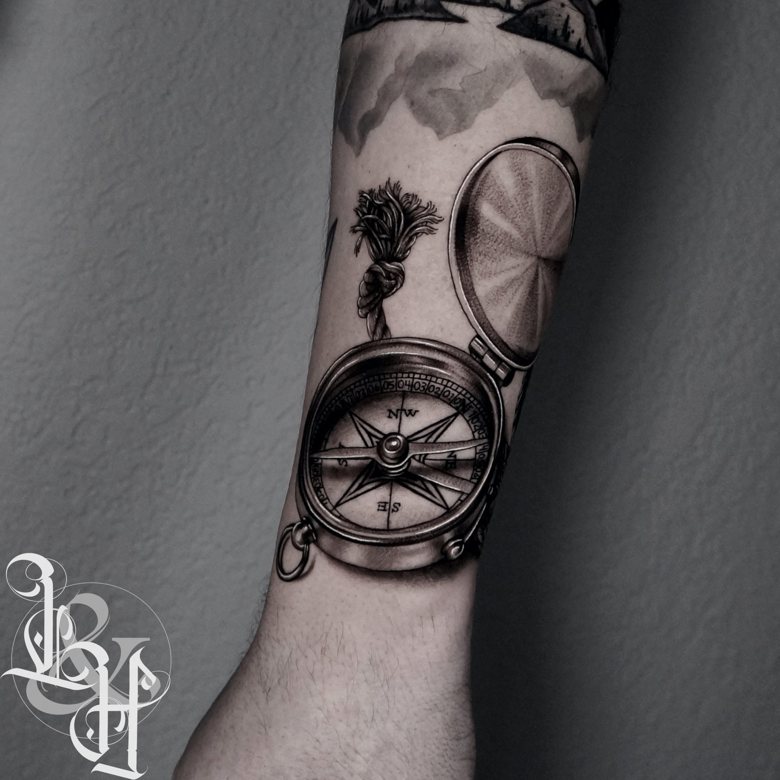 Black and Grey Compass Tattoo - Love n Hate
